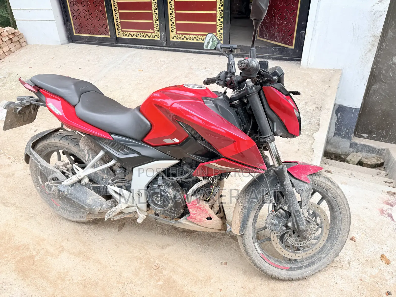 Bajaj Pulsar N250 2023 Red