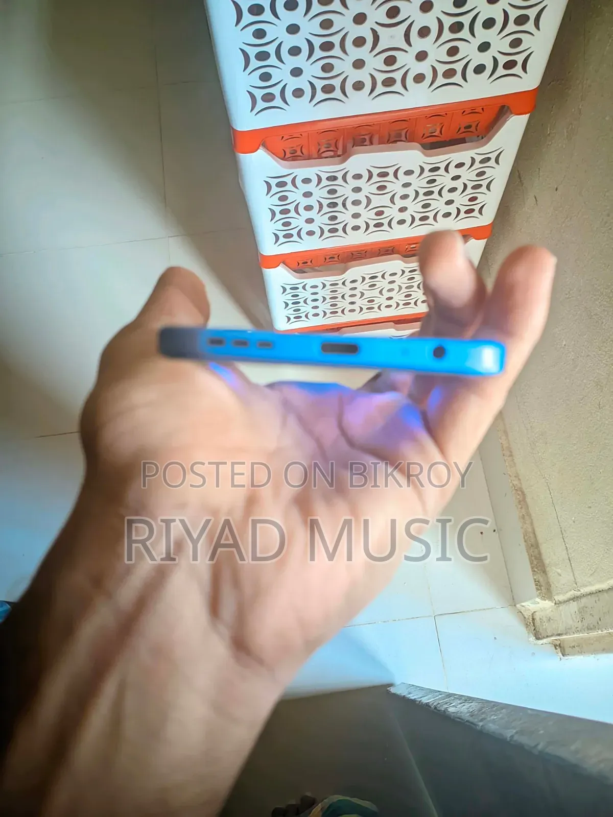 টেকনো স্পার্ক ৪০ ১২৮ জিবি নীল