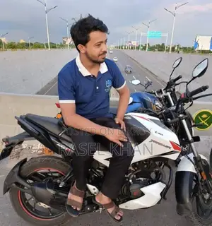 Hero Thriller 160R 2024 White