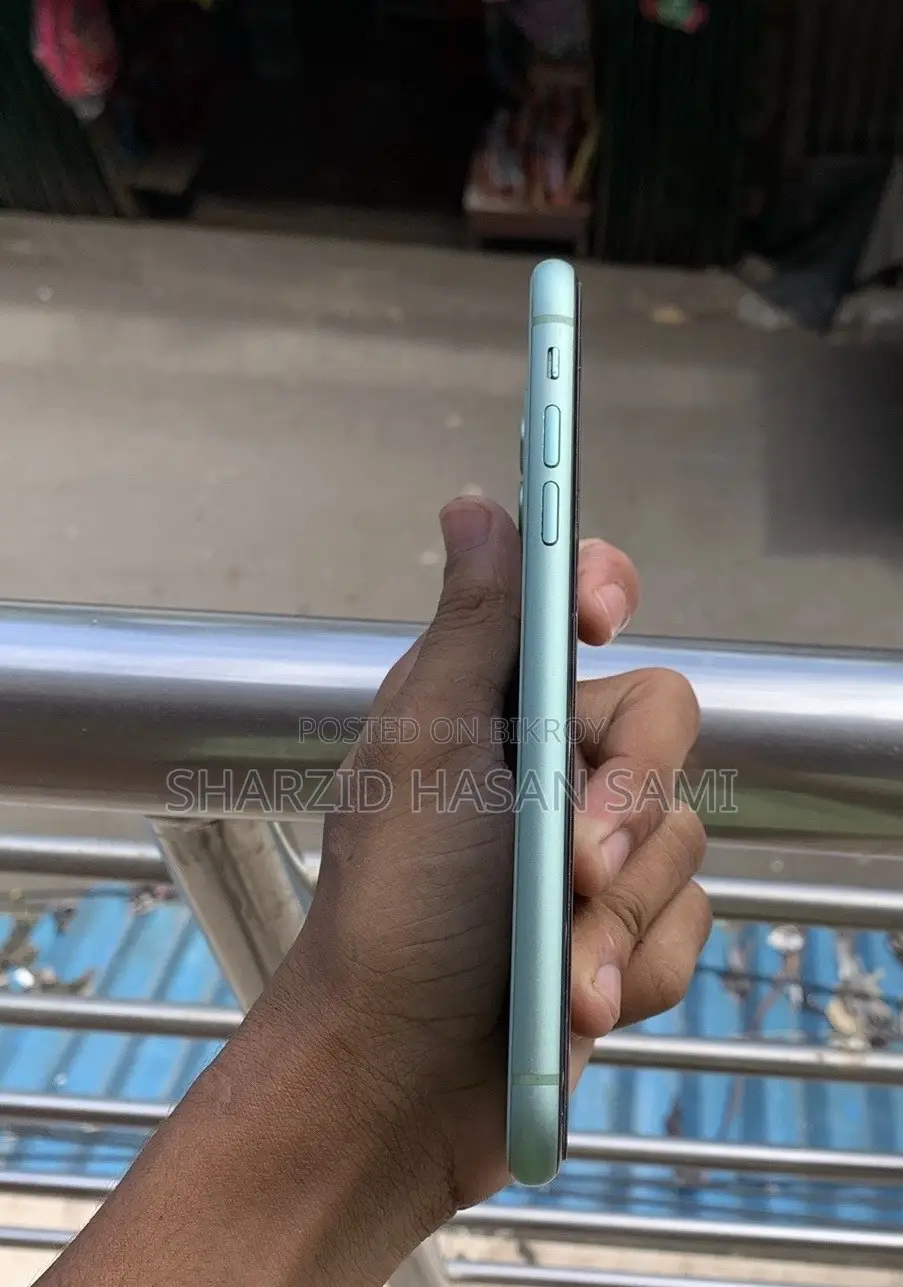 অ্যাপল আইফোন ১১ ৬৪ জিবি গ্রিন