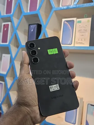 স্যামসাং গ্যালাক্সি এস২৪ এফই ১২৮ জিবি ব্ল্যাক