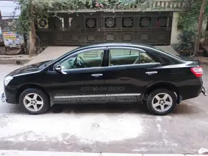 টয়োটা প্রমিও ১.৫ এফডব্লিউডি ২০১১ কালো