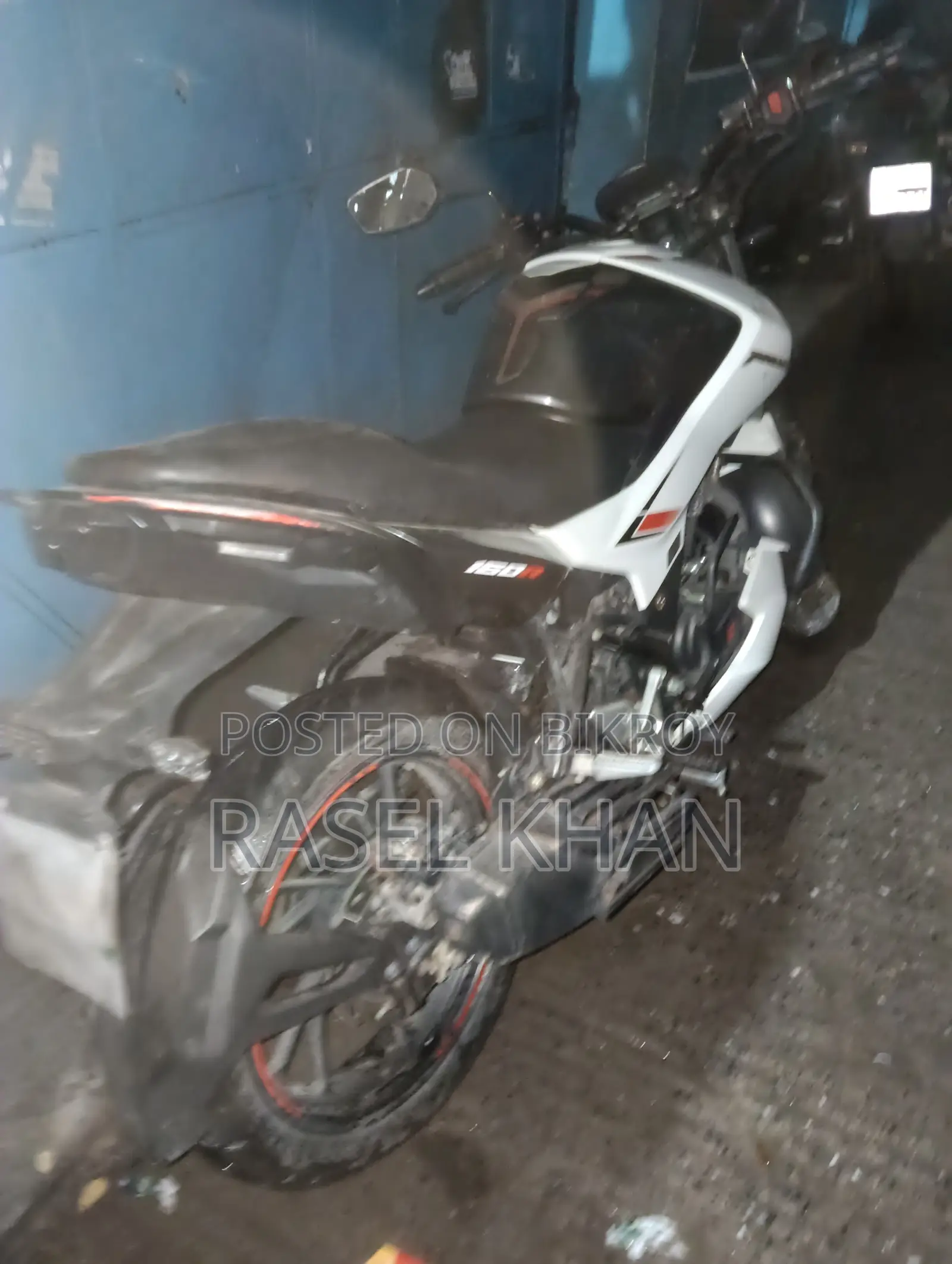 Hero Thriller 160R 2024 White