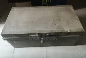 30 Inch Steel Trunk