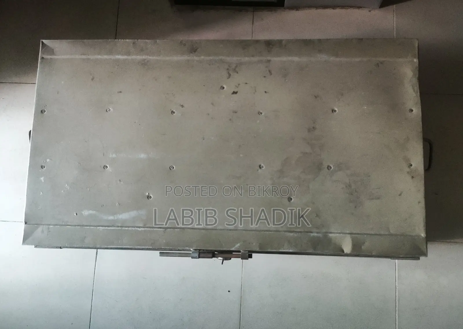 30 Inch Steel Trunk