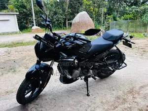 New Hero Xtreme 125R 2025 Black