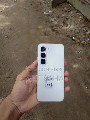 ইনফিনিক্স হট ৬০আই ১২৮ জিবি হোয়াইট