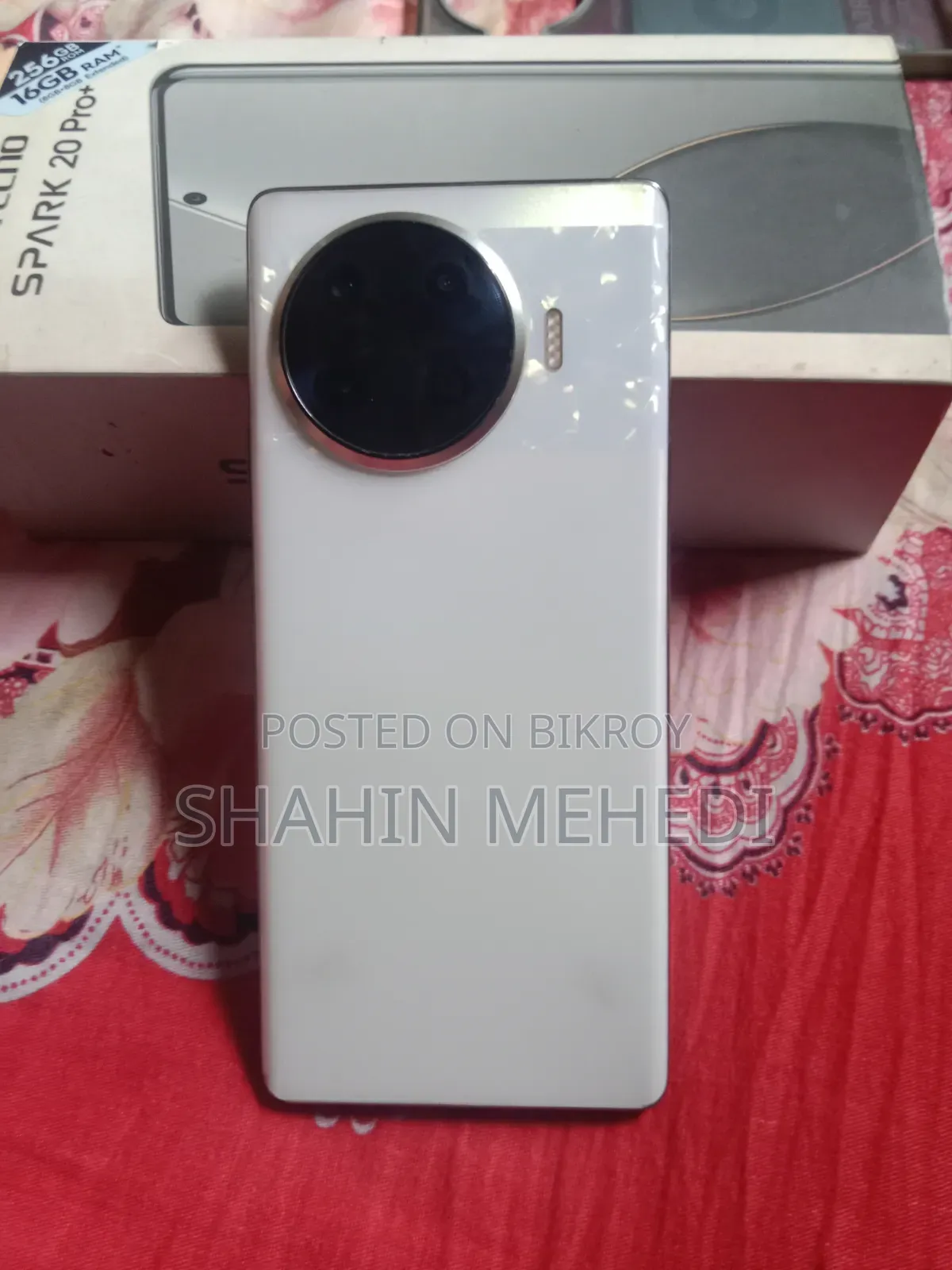টেকনো স্পার্ক ২০ প্রো প্লাস ২৫৬ জিবি হোয়াইট