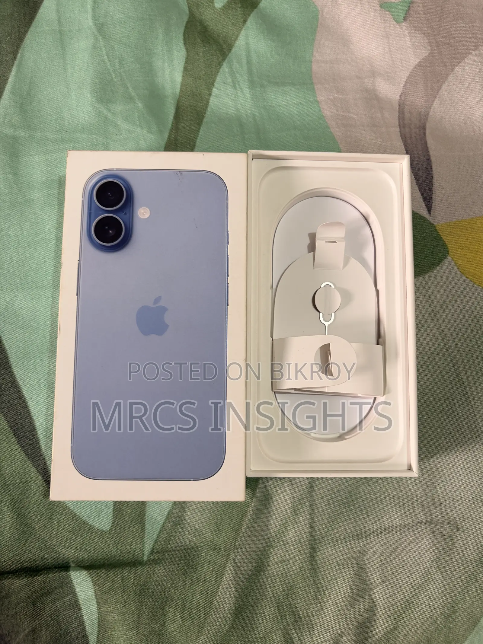অ্যাপল আইফোন ১৭ ২৫৬ জিবি নীল
