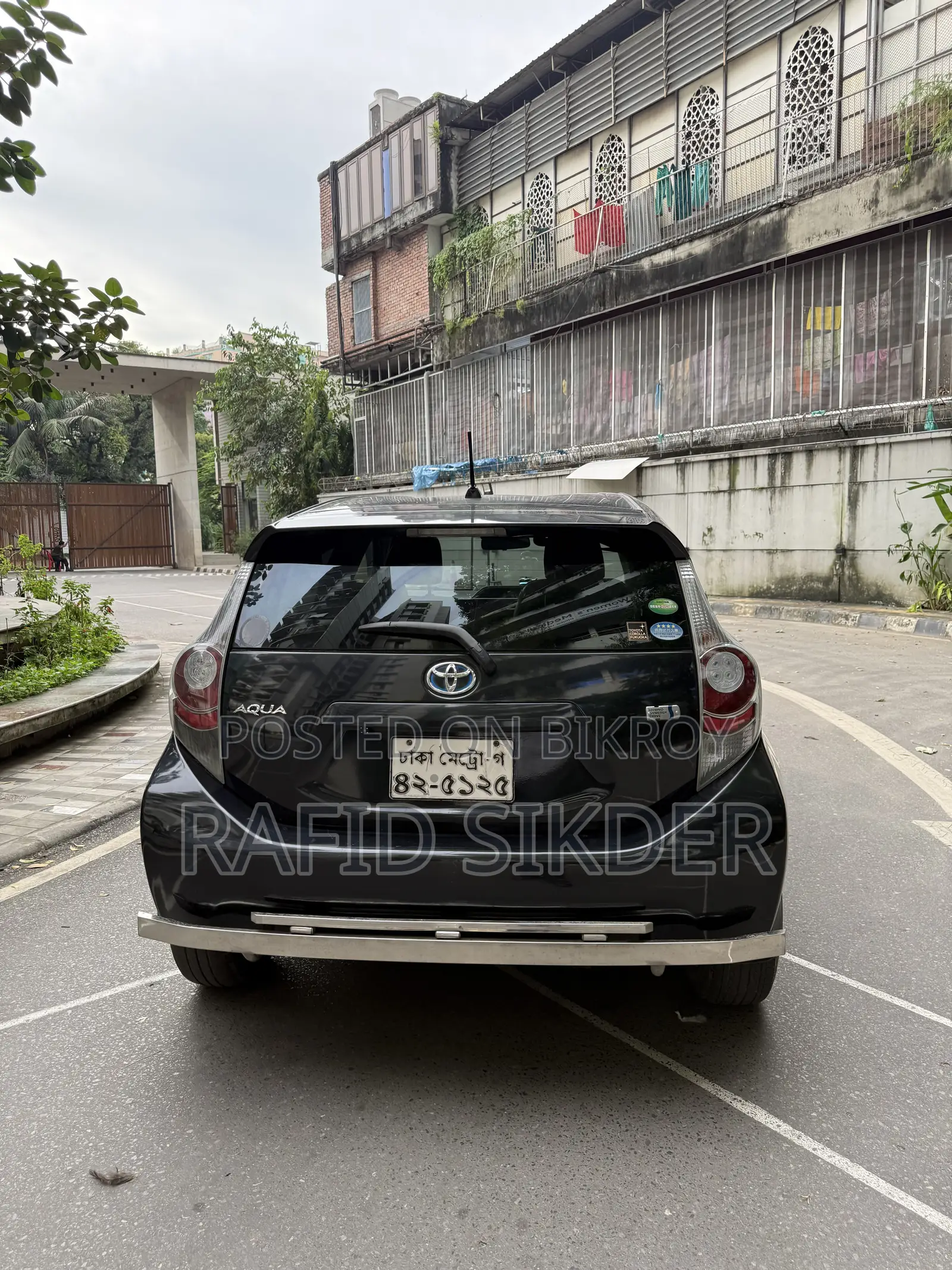 টয়োটা অ্যাকোয়া ২০১৩ ব্ল্যাক