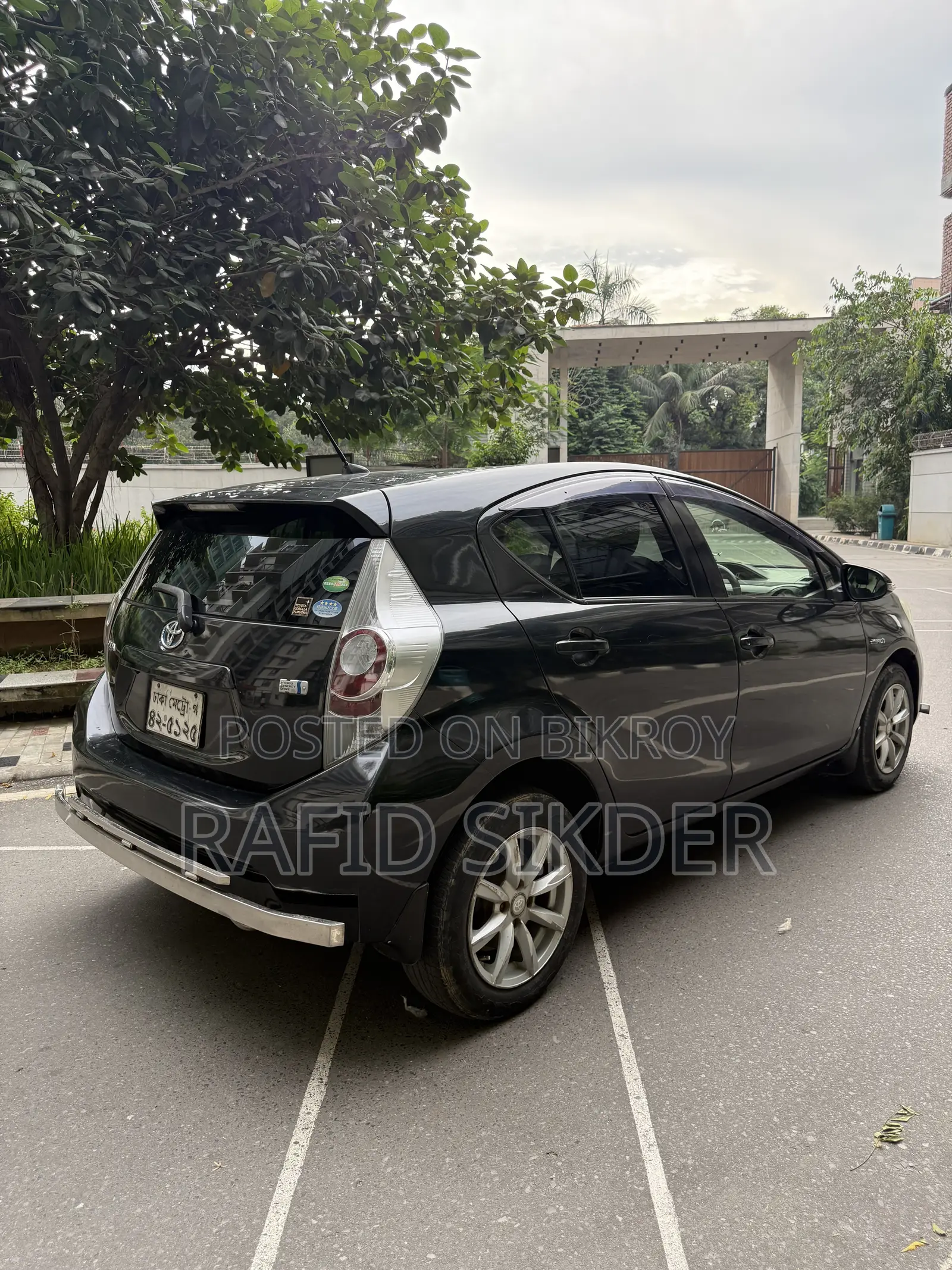 টয়োটা অ্যাকোয়া ২০১৩ ব্ল্যাক
