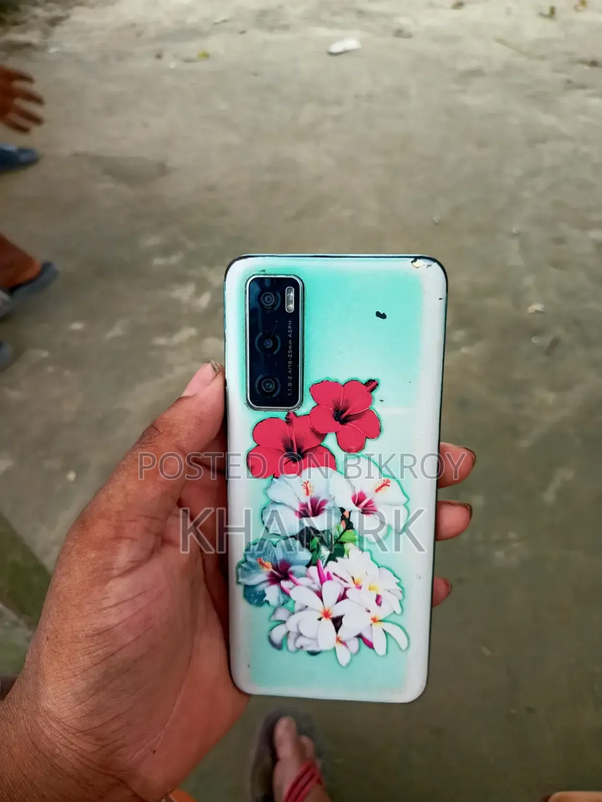 ভিভো ভি২০ এসই ১২৮ জিবি হোয়াইট