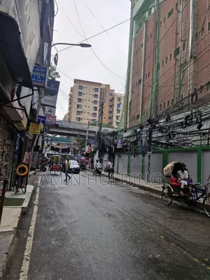রামপুরা মেইন রাস্তার সাথে চারতলা কমার্শিয়াল বিল্ডিং বিক্রি হবে