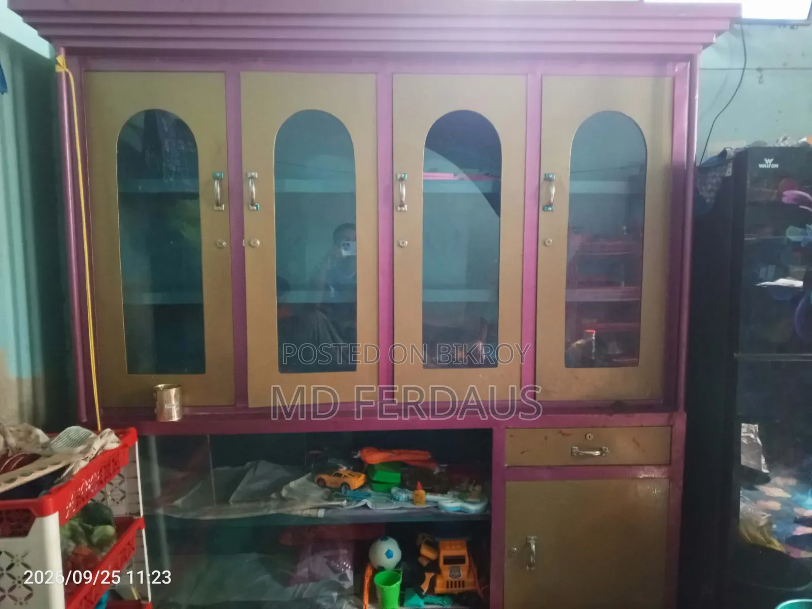 Used Steel Showcase for Sale | Good Condition.