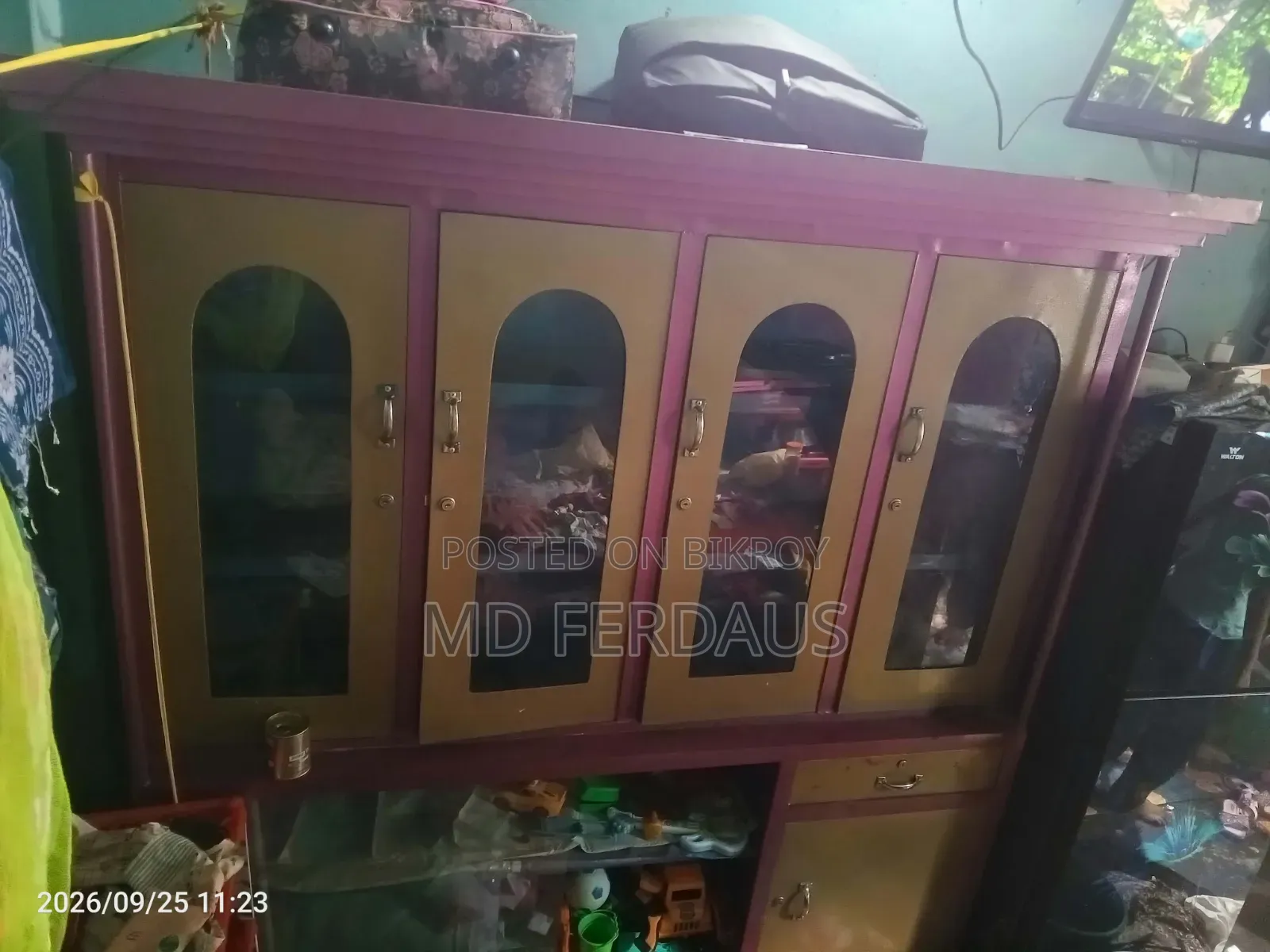 Used Steel Showcase for Sale | Good Condition.