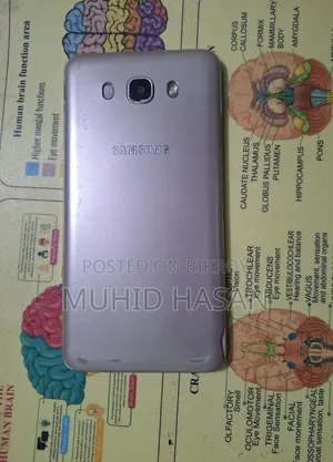 Samsung Galaxy J7 32 GB