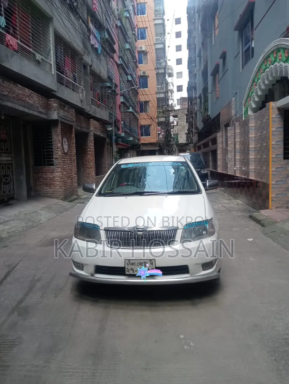 টয়োটা করোল্লা সেডান ২০০৪ হোয়াইট