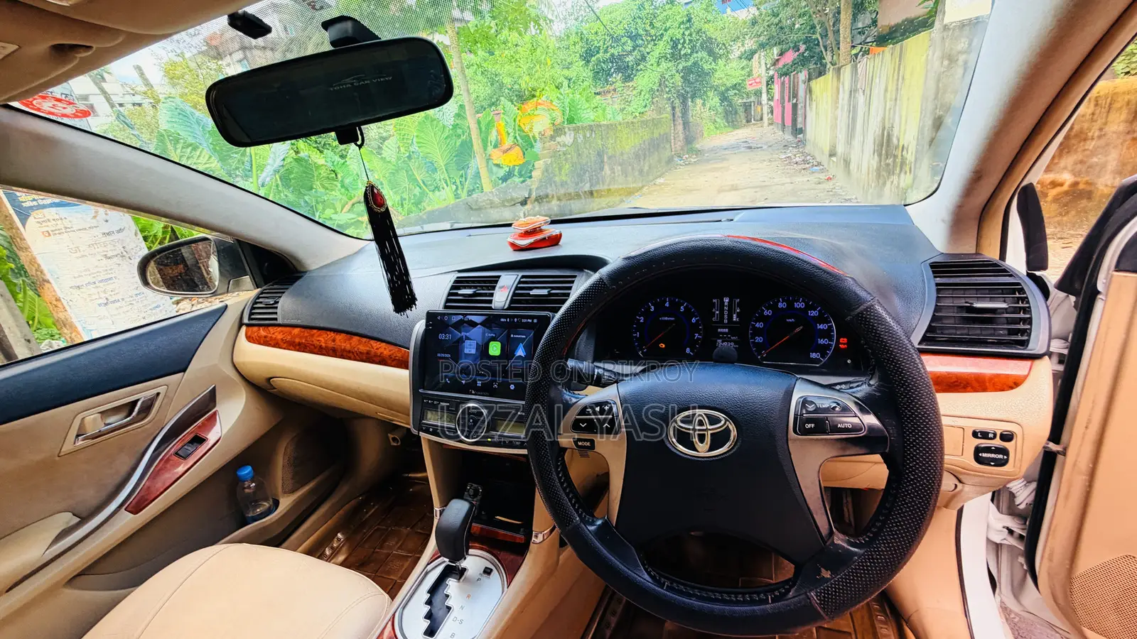 টয়োটা প্রিমিও ২০১৪ পার্ল