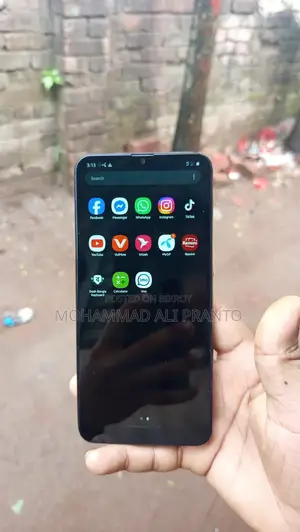 Samsung Galaxy A20 32 GB Gray