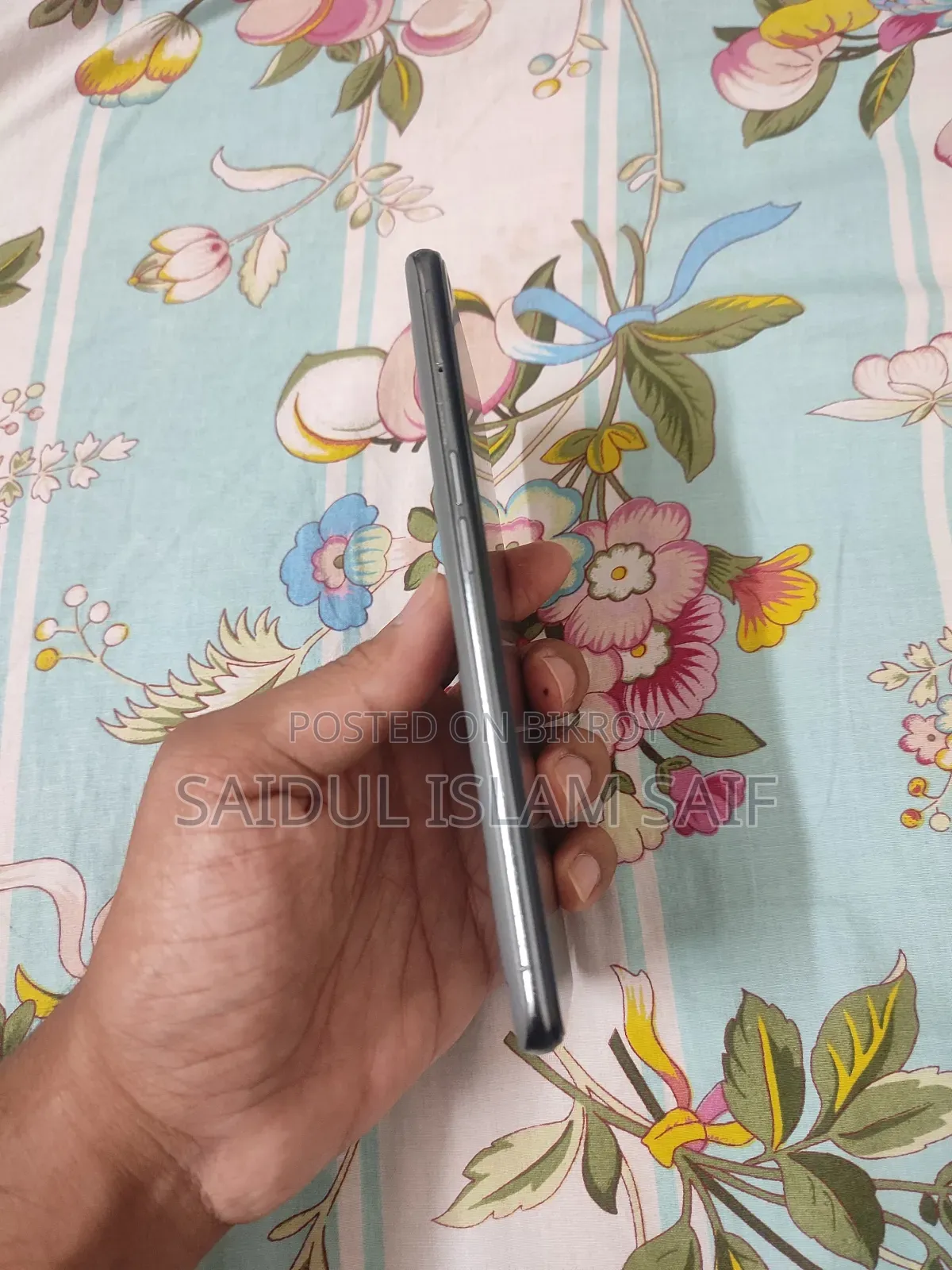 রিয়েলমি জিটি মাস্টার এডিশন ১২৮ জিবি ধূসর