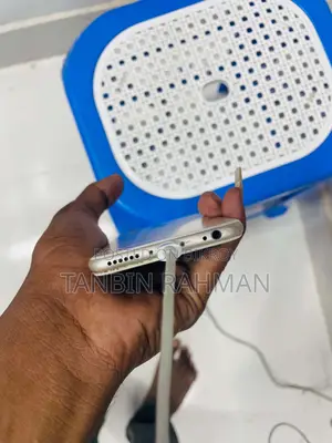 অ্যাপল আইফোন ৬এস ৬৪ জিবি সিলভার