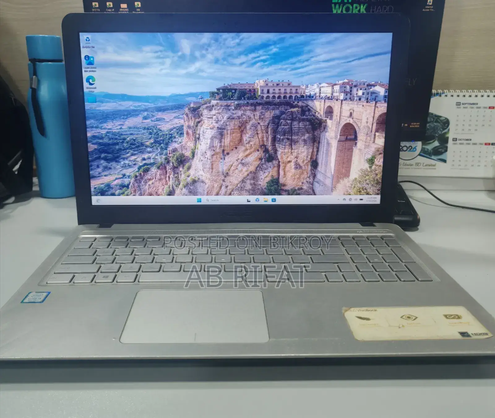 Laptop Asus VivoBook X540SA 4GB Intel Core 3 SSD 256GB