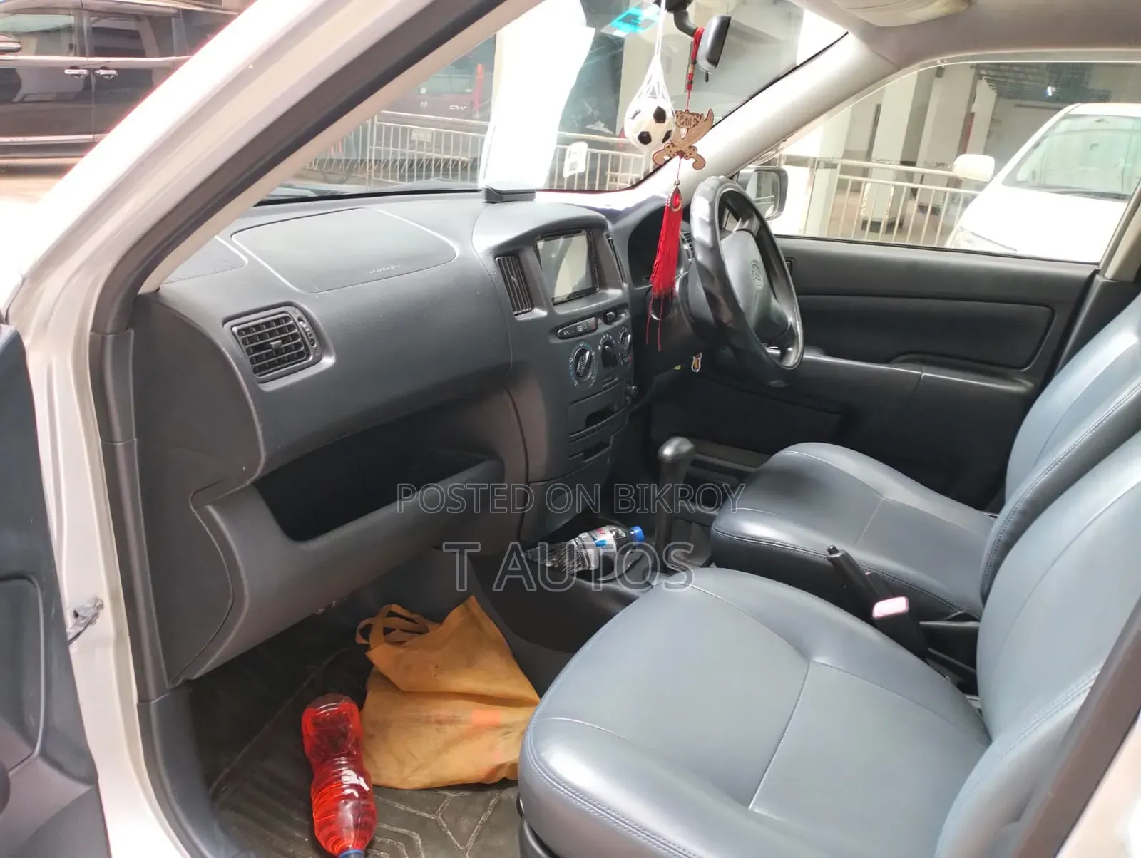 Toyota Probox 2012 Silver