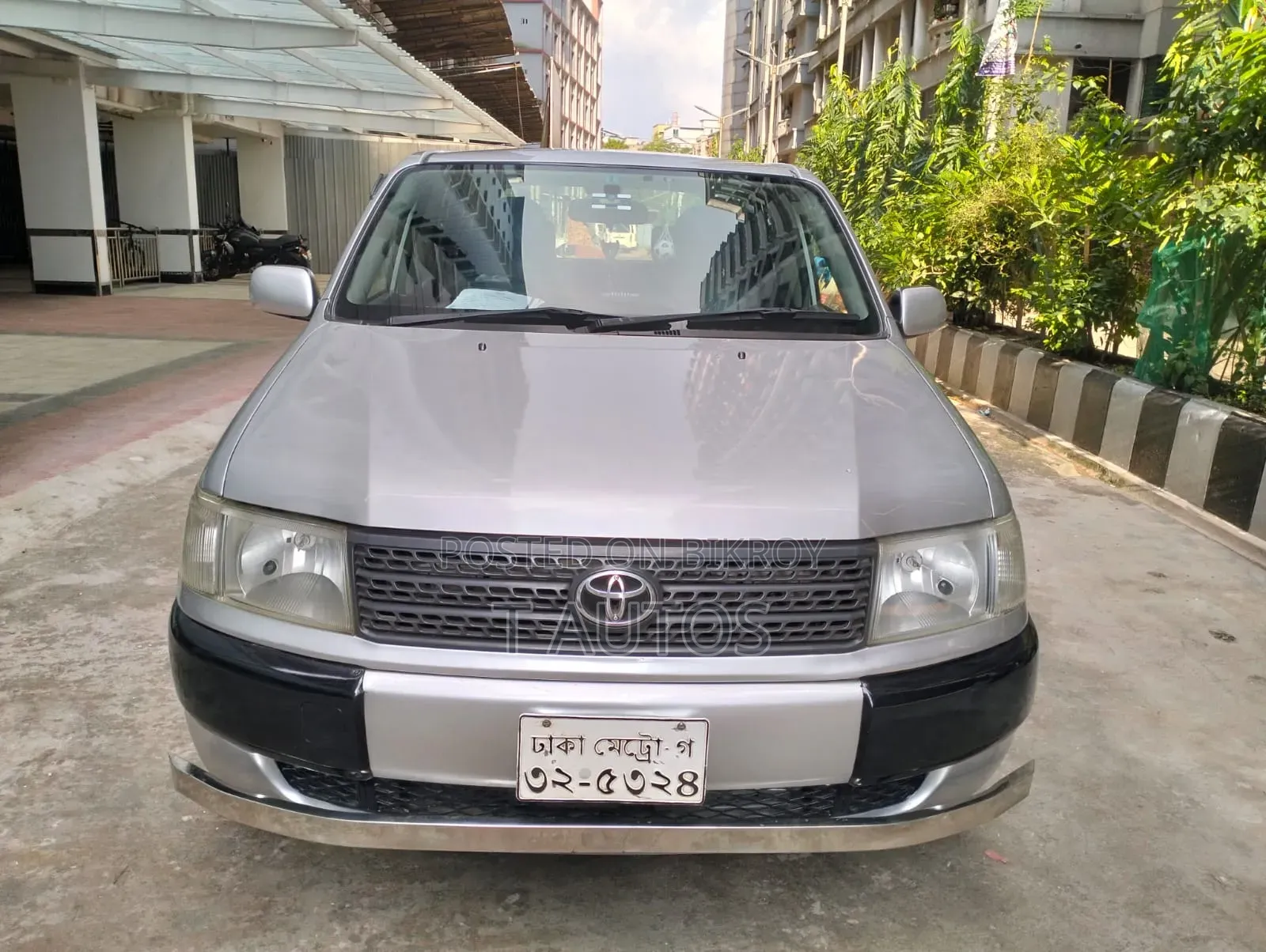 Toyota Probox 2012 Silver