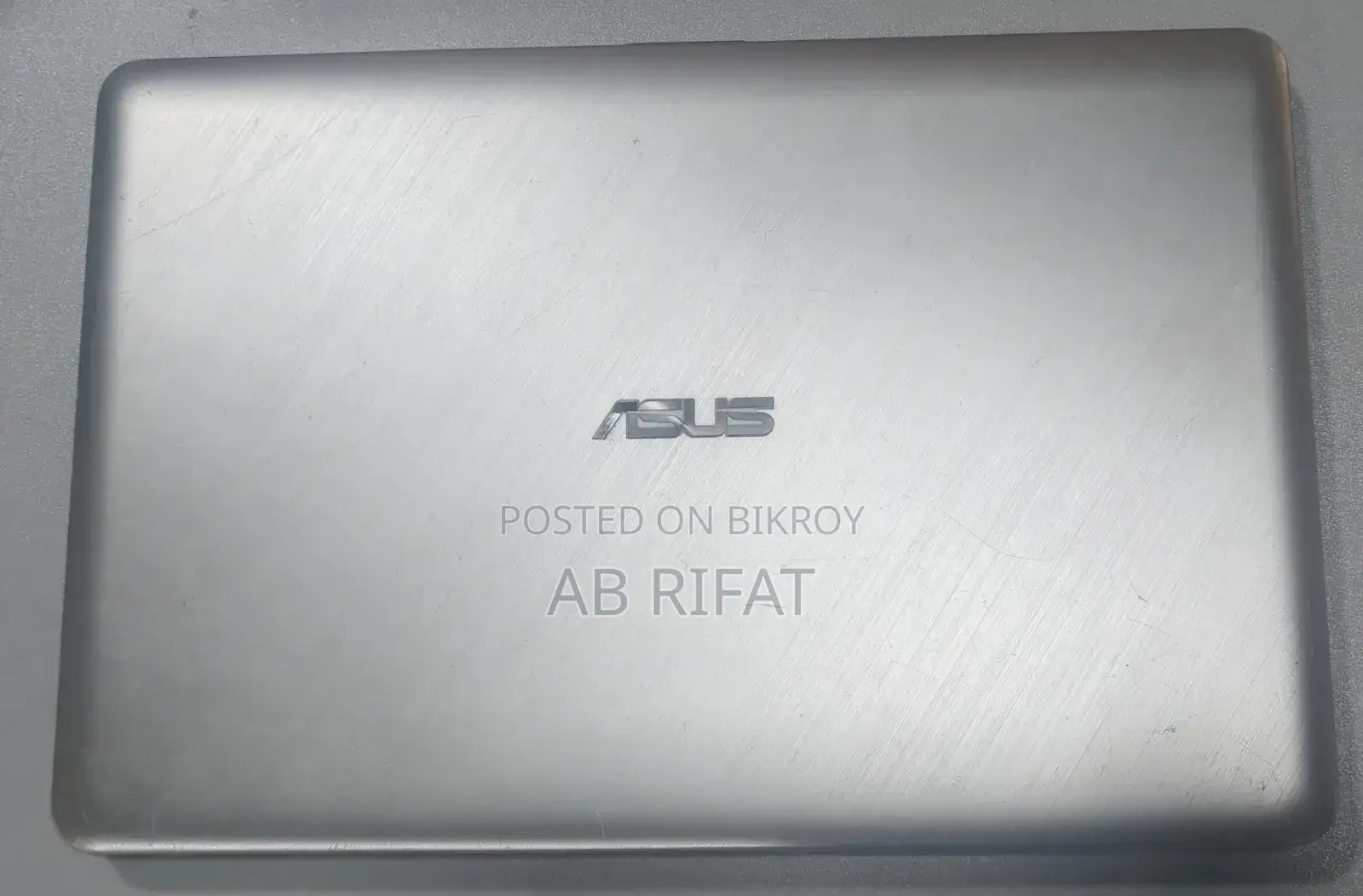 Laptop Asus VivoBook X540SA 4GB Intel Core 3 SSD 256GB