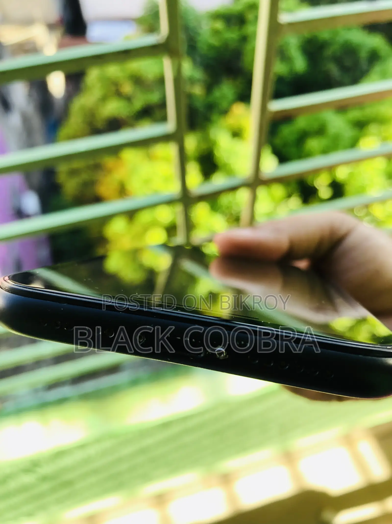অ্যাপল আইফোন এক্সআর ৬৪ জিবি ব্ল্যাক