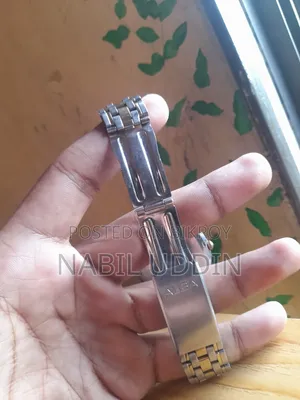 ভিন্টেজ ঘড়ি বিক্রির জন্য