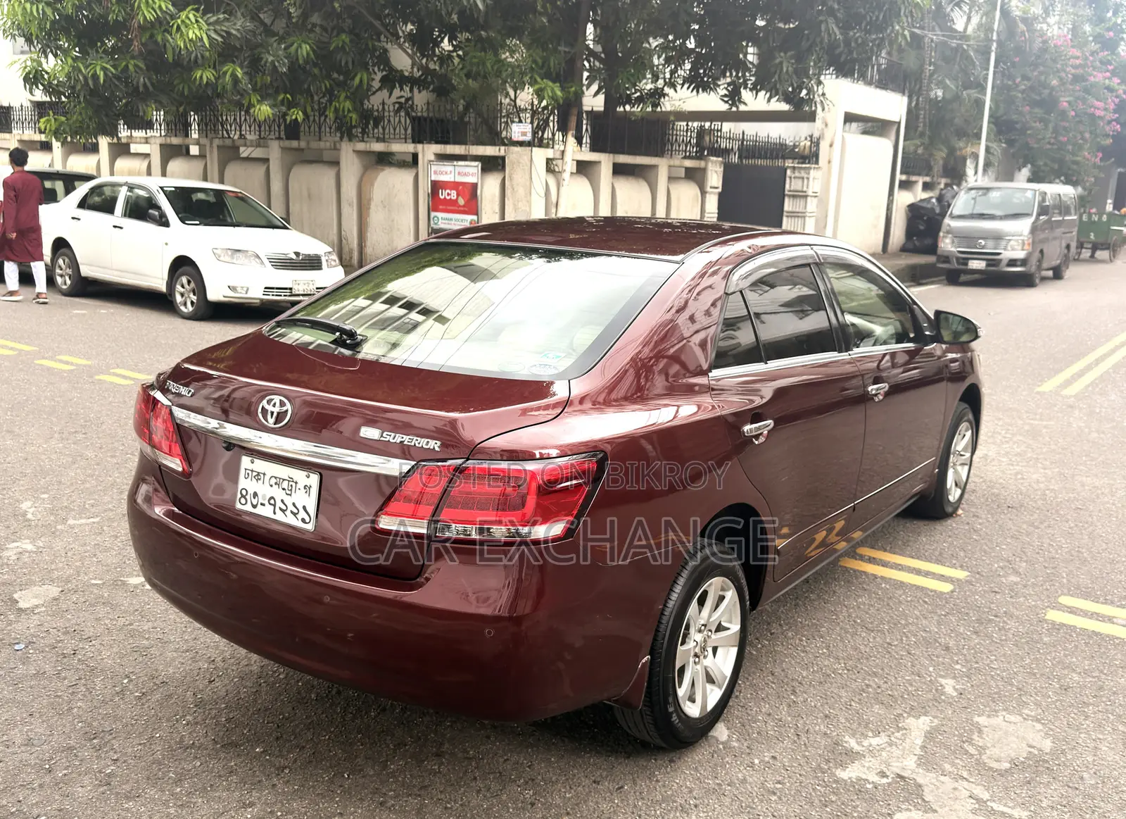 Toyota Premio 1.5 Front-Wheel Drive 2016