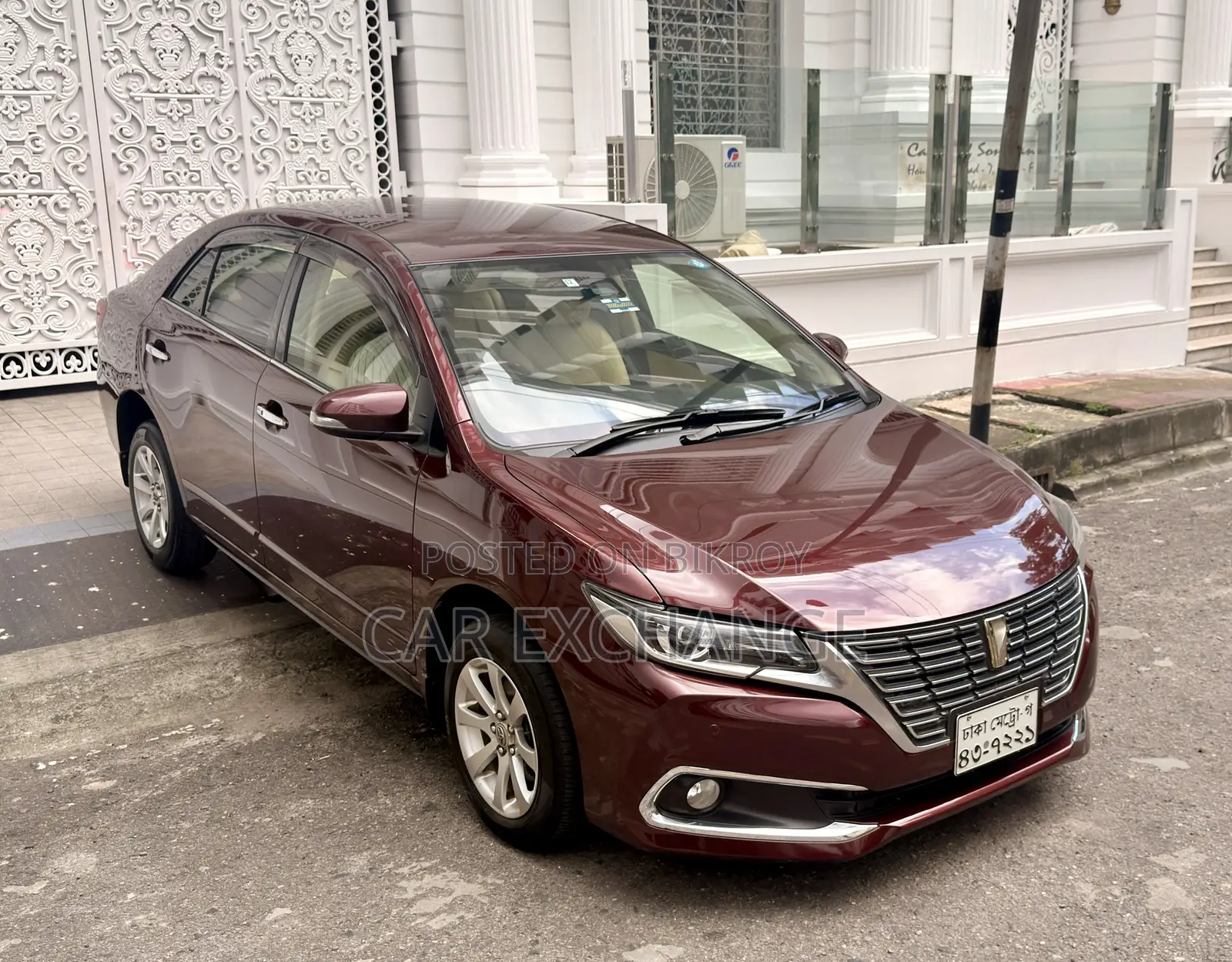 Toyota Premio 1.5 Front-Wheel Drive 2016