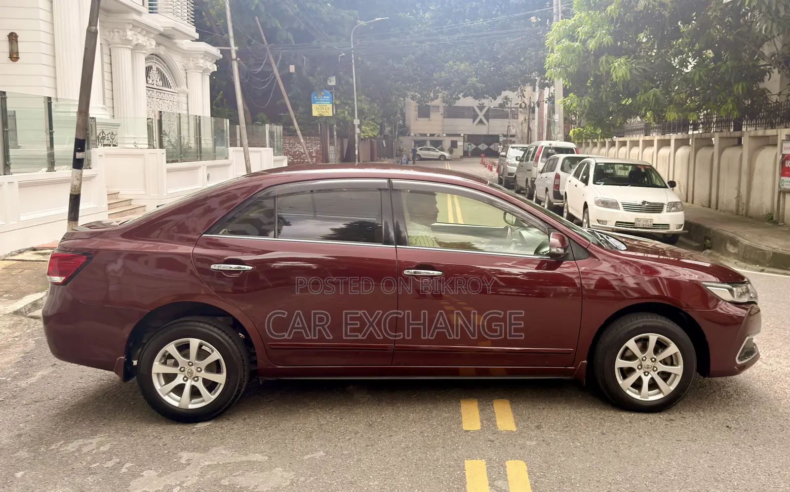 Toyota Premio 1.5 Front-Wheel Drive 2016