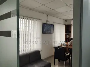 শ্যামলী স্কয়ারে ৩,৫০০ বর্গফুটের সম্পূর্ণ সাজানো রেডি অফিস ভাড়াতে দেওয়া হবে