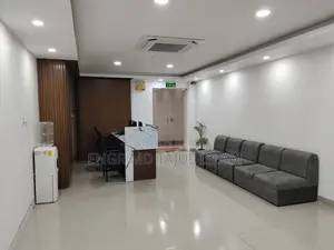 শ্যামলী স্কয়ারে ৩,৫০০ বর্গফুটের সম্পূর্ণ সাজানো রেডি অফিস ভাড়াতে দেওয়া হবে