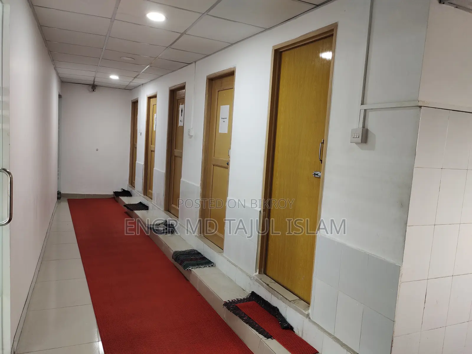 শ্যামলী স্কয়ারে ৩,৫০০ বর্গফুটের সম্পূর্ণ সাজানো রেডি অফিস ভাড়াতে দেওয়া হবে