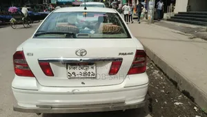 টয়োটা প্রমিও ২০০১ সাদা