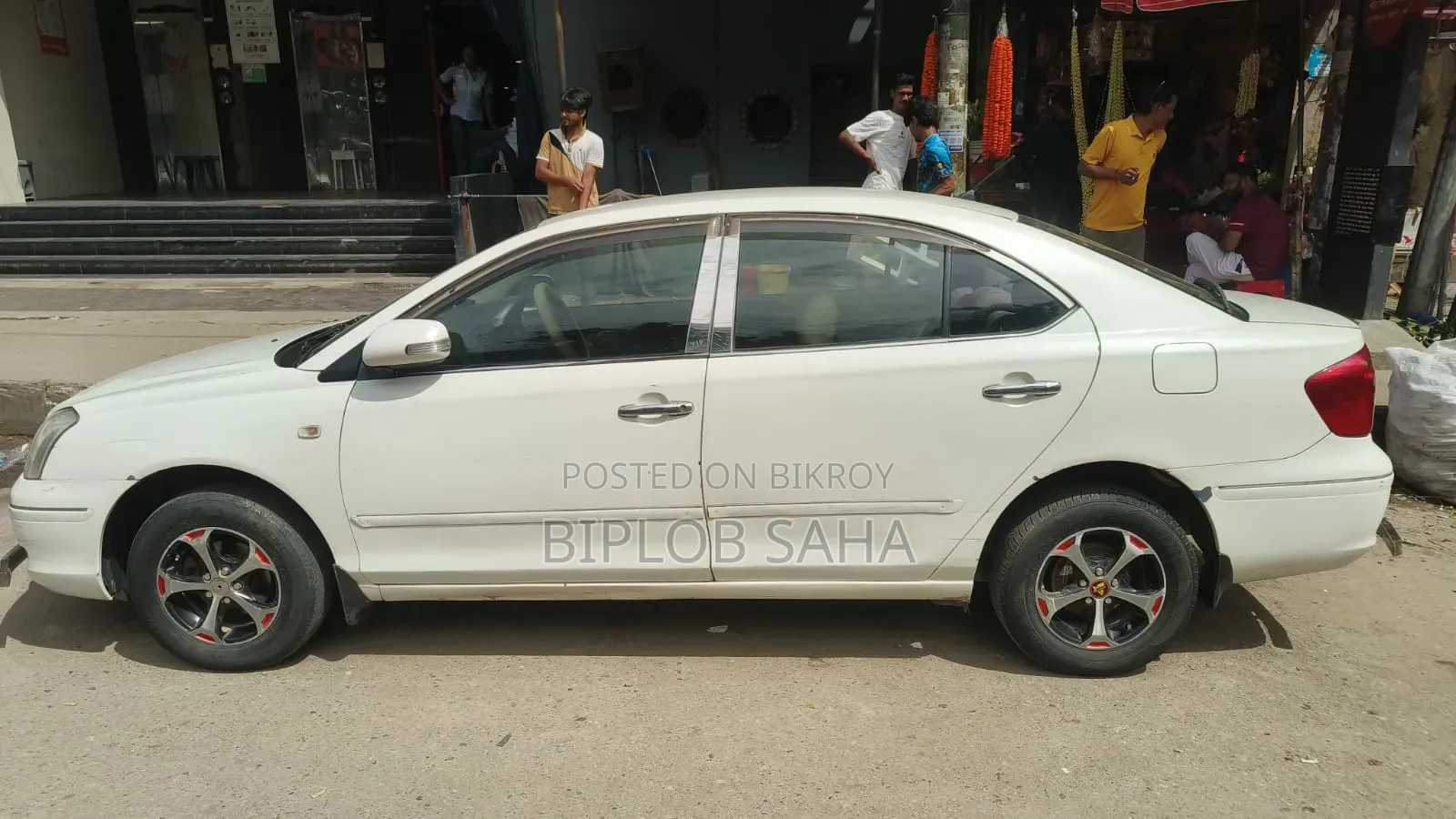 টয়োটা প্রমিও ২০০১ সাদা