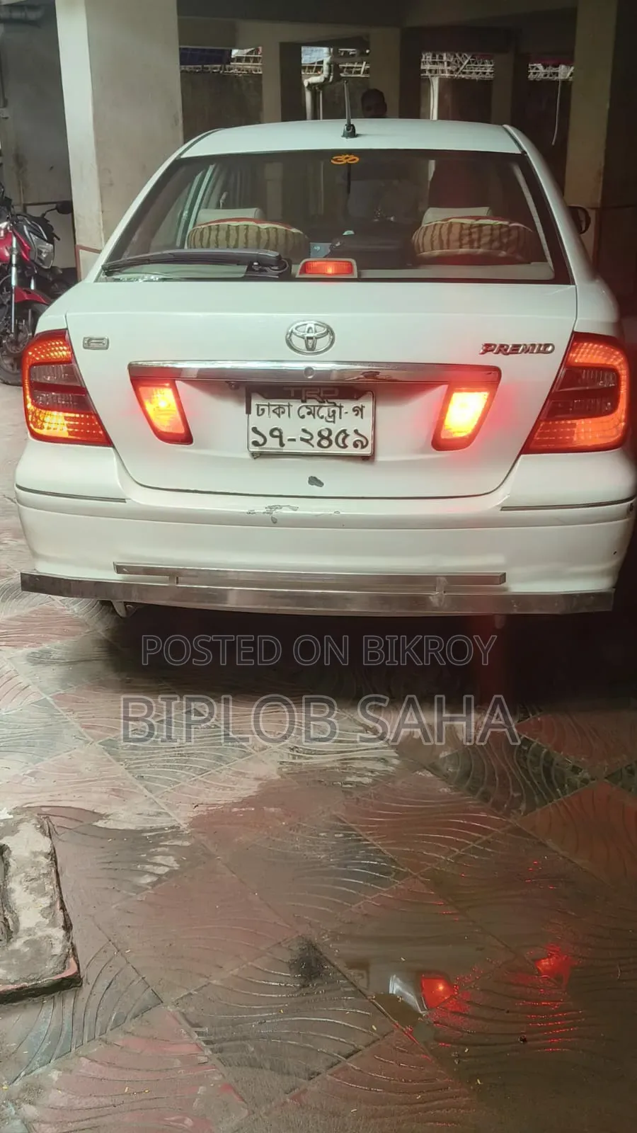 টয়োটা প্রমিও ২০০১ সাদা