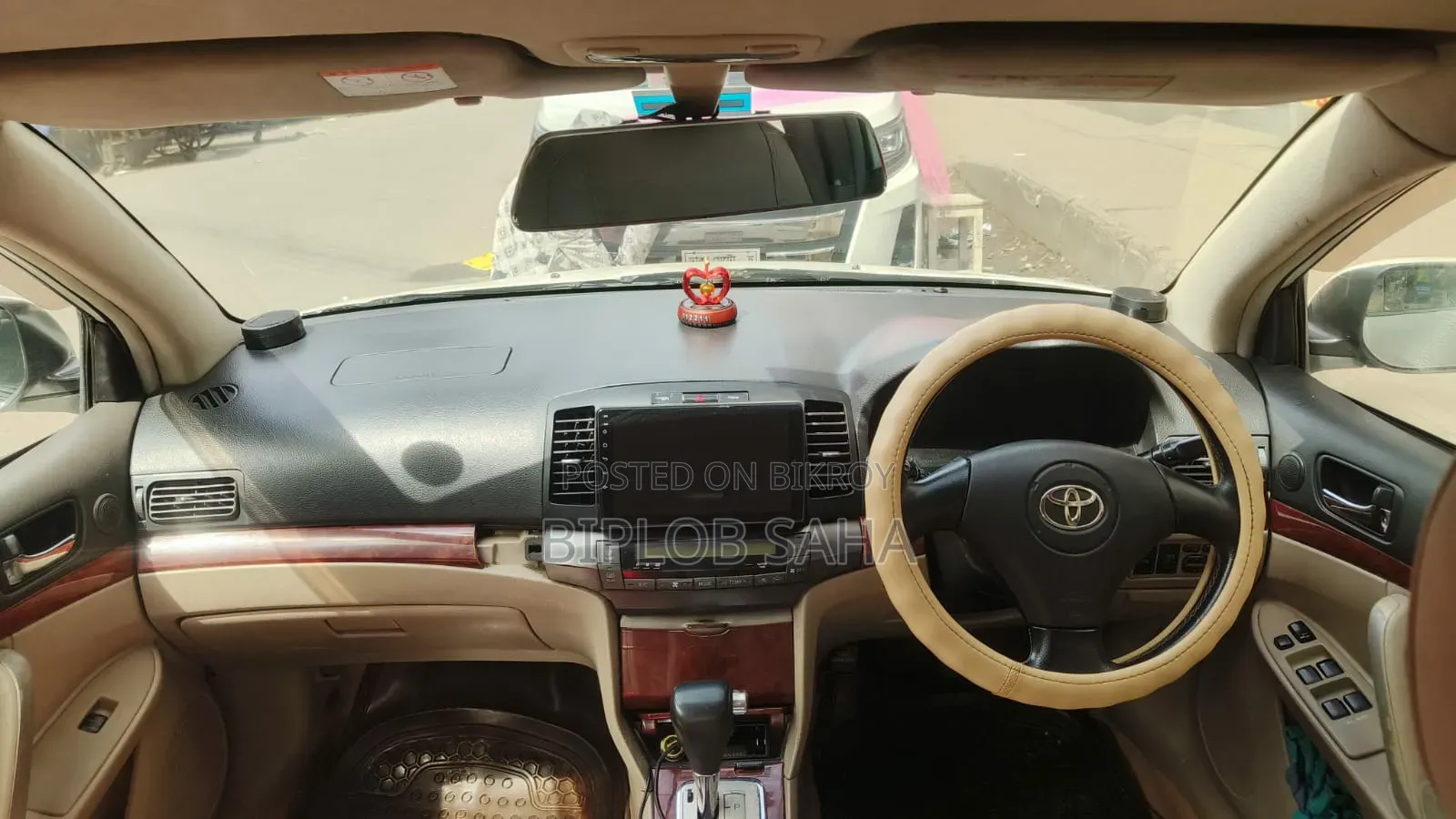 টয়োটা প্রমিও ২০০১ সাদা