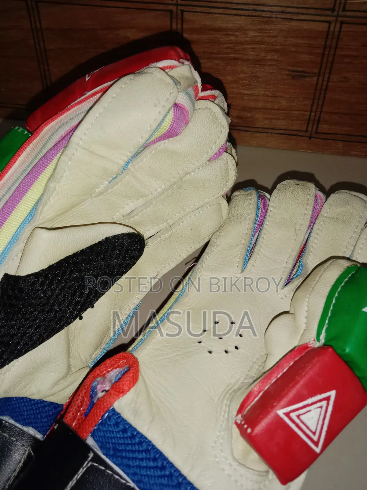 KG Cricket Batting Gloves