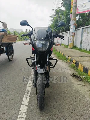 বাজাজ পালসার ১৫০ ২০১৯ লাল