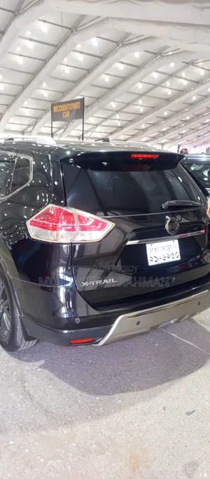 Nissan X-Trail 2.0 Hybrid Front-Wheel Drive 2017 Black