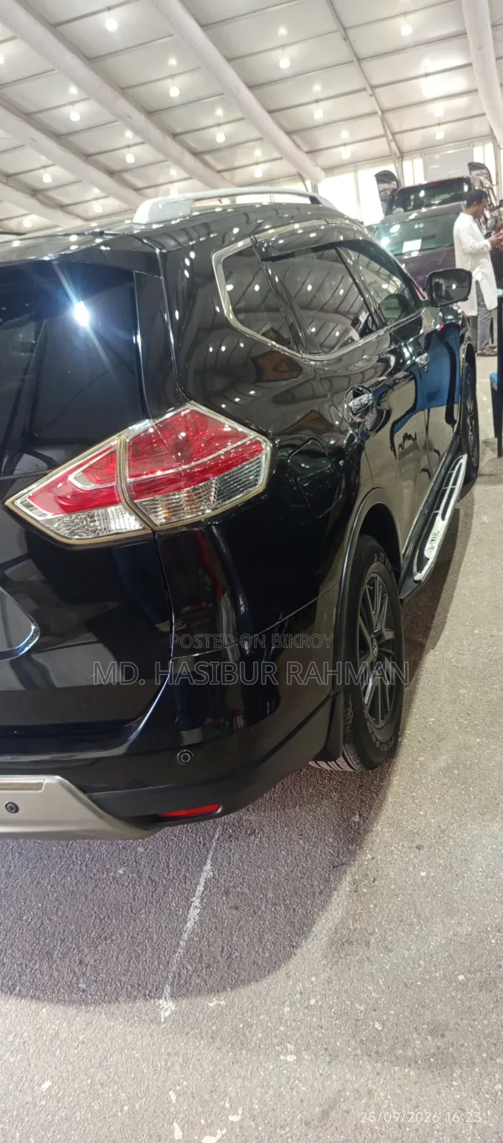 Nissan X-Trail 2.0 Hybrid Front-Wheel Drive 2017 Black