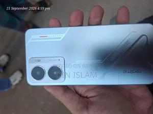 Realme 128 GB Silver