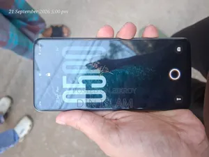 রিয়েলমি ১২৮ জিবি সিলভার