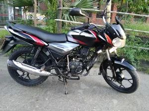 বাজাজ ডিসকভার ১১০ ২০২২ কালো