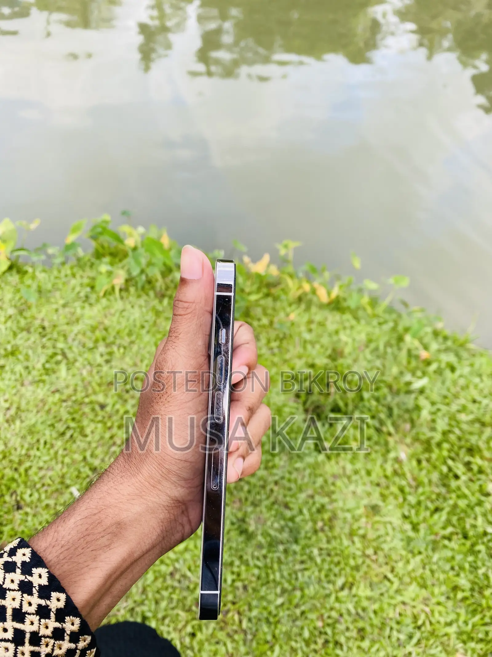 অ্যাপল আইফোন ১৩ প্রো ২৫৬ জিবি হোয়াইট