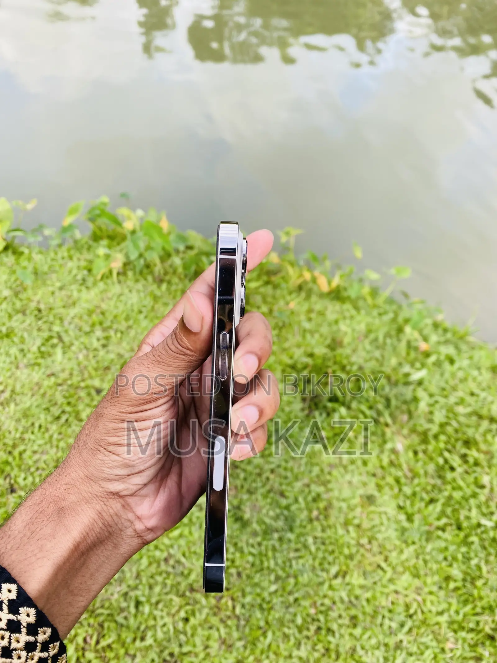 অ্যাপল আইফোন ১৩ প্রো ২৫৬ জিবি হোয়াইট